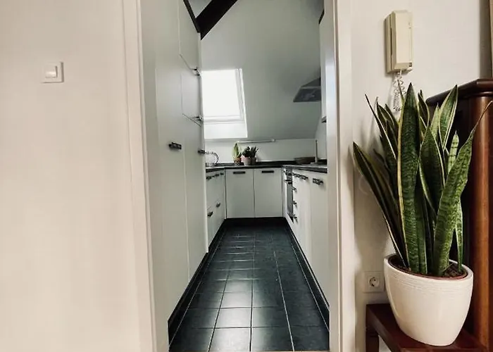 Jz Loft With Parking And Self Check In Apartmán *